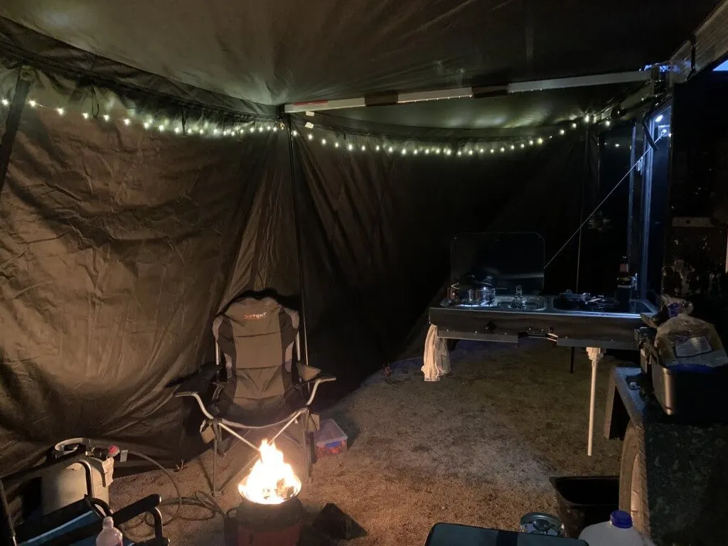 23 Zero Peregrine 270 Awning